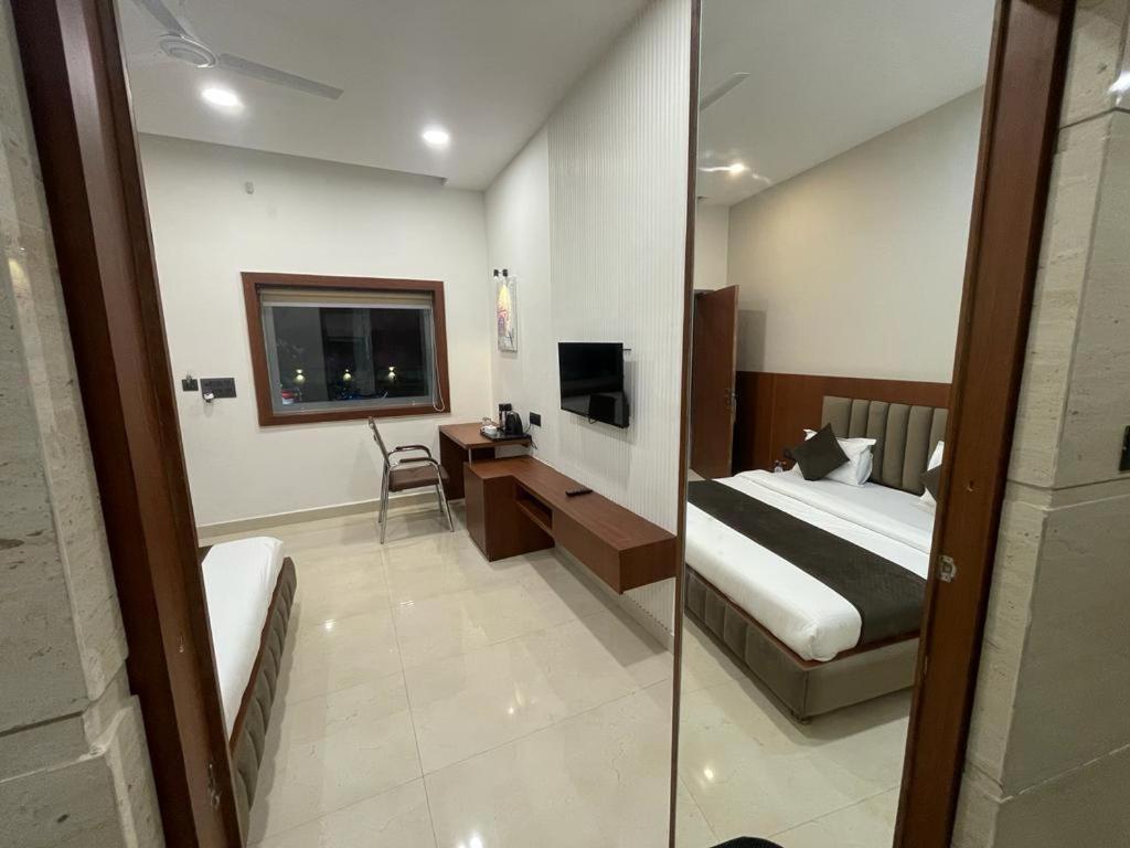 The Kedar Resort Mathura Dış mekan fotoğraf
