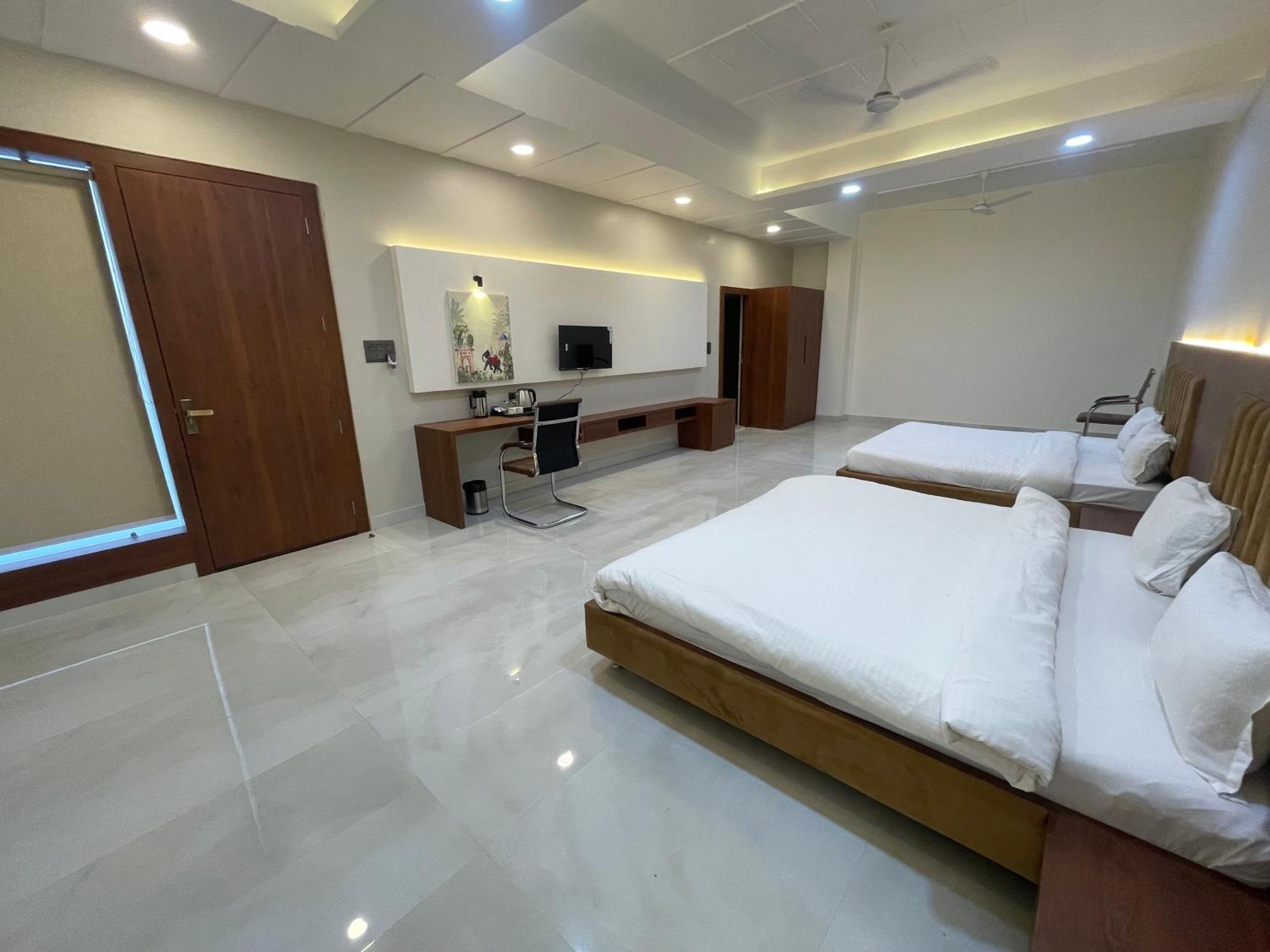 The Kedar Resort Mathura Dış mekan fotoğraf